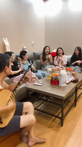 Phút ngẫu hứng của thầy và trò 🪷Cô Đôi Thượng Ngàn🪷 Đàn: thầy Quyền trưởng khoa đàn nguyệt VNAM @Khánh An Bolero, Mỹ Anh, Gia Linh#viral #xuhuong #linhbaby0705 #hocvienamnhacquocgiavietnam #xuhuongtiktok 