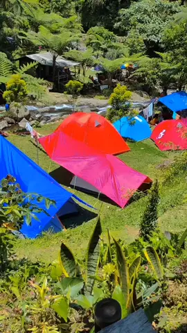 kesejukan jiwa 🍃🍃🌊⛺⛺ #campingcurugsawermanglid #campinggroundcidahu  #pesonaalam #fyp  #foryou @Arock's 