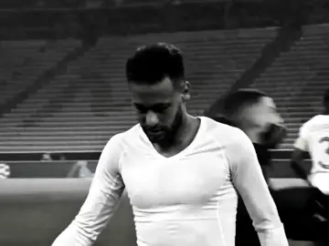وحدي عافني وراح..؟ 💔 نيمو🇧🇷✨ #fyp #neymar #كره_القدم_قصه_عشق_لاينتهي🤩 #نيمار_الساحر_البرازيلي🇧🇷 #كرة_قدم 