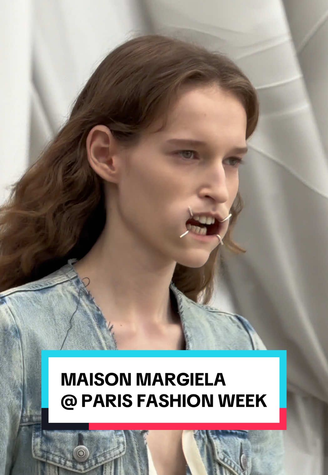 seems comfortable! 😁 @Maison Margiela at #parisfashionweek  #maisonmargiela 