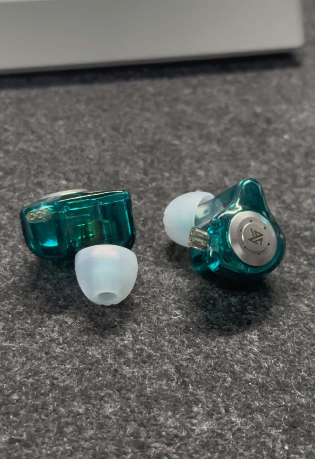 Melhor fone IEM custo benefício ! KZ EDX - PRO 🔥😳 @Luuk Young #Tech #techtoktips #fone #setupgaming #gaming 