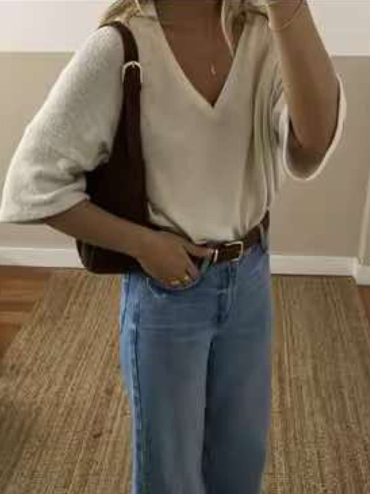 1 MONTH OF OUTFITS Deixo aqui peças idênticas que podem comprar em loja 🤎 Jeans: ZARA 1889/068/427 (similar) Top: @Massimo Dutti 5750/596 (similar) Shoes: @ALDO Shoes EMMALIE001001043 Bag: ALDO Shoes SOFFIETTALUXE239001029 Belt: ALDO Shoes OLLIVIA201 #outfitinspiration #neutraloutfit #outfitoftheday #onemonthofoutfits #30dias30looks 