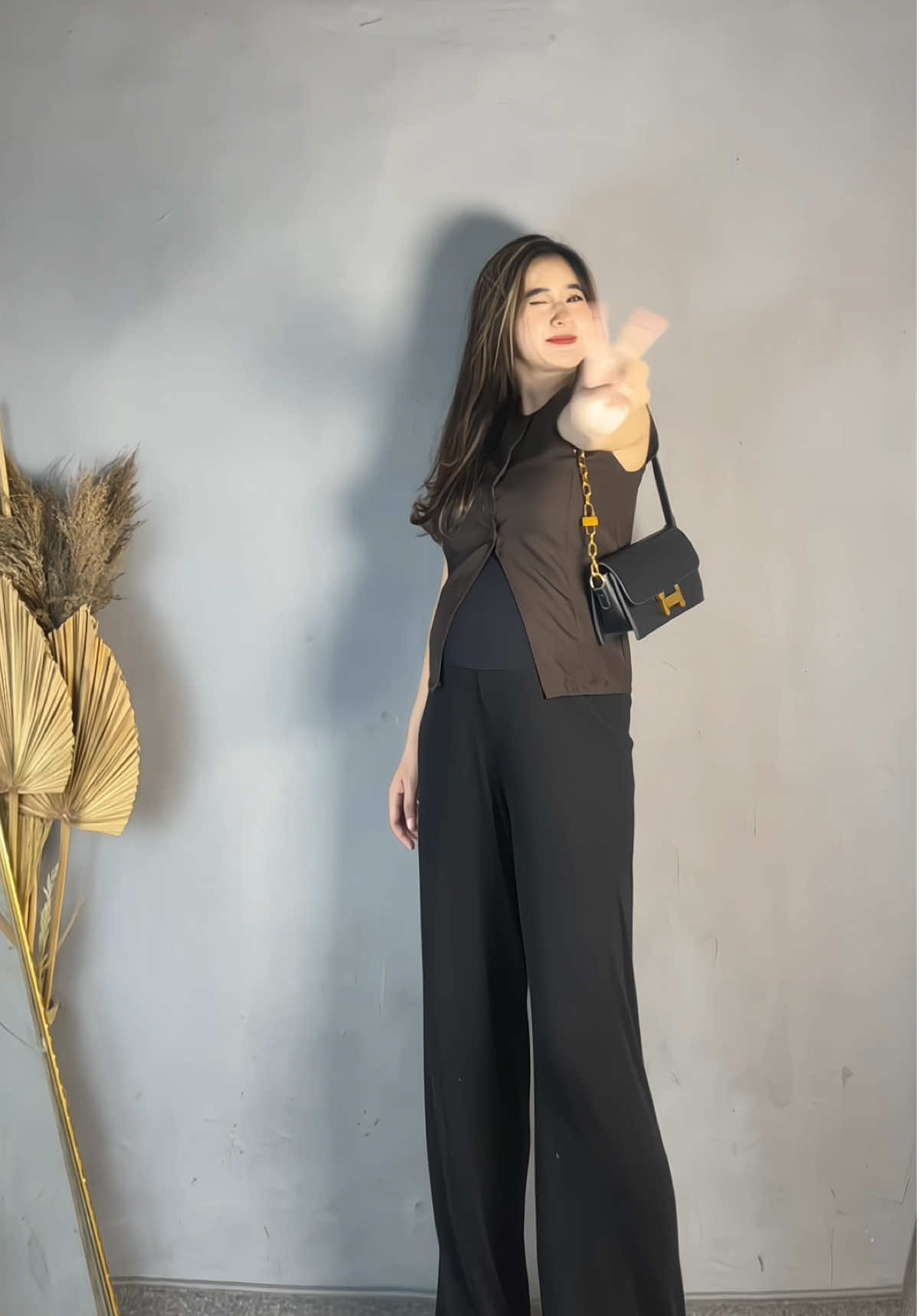 Vest 40 ribuan secakep ini😍 #outfitinspo #outfitideas #vest #vestoutfit 