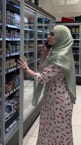 nak makan jap 😊😍☺️😘💕 #awektiktok#awekcomel#awek#awekviral#awekcun 