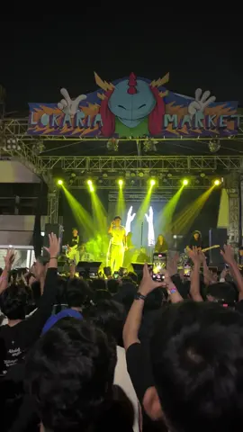 Track8 #thejeblogs #lealona #lokariamarket #infokonsersemarang #konser 