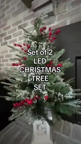 High quality led prelit Christmas trees. #christmasdecor #tiktokshopfalldealsforyou #tiktokshopblackfriday #tiktokshopcreatorpicks #tiktokshopcybermonday @GARVEE  