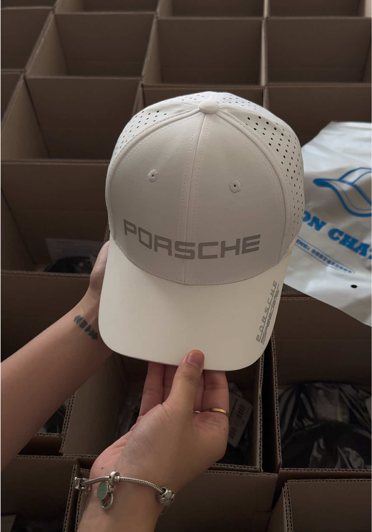 Trắng ngọc trinh này mà đi thể thao thì hết nước châm luôn ạ #muluoitrainam #muluoitraicaocap #nonchat #munam #muluoitrai 