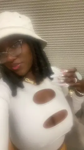 Present 🙋🏾‍♀️🙋🏾‍♀️😌😌😌 🤎🤎.                 #chocolate #brown #black #OOTD #ootdfashion 