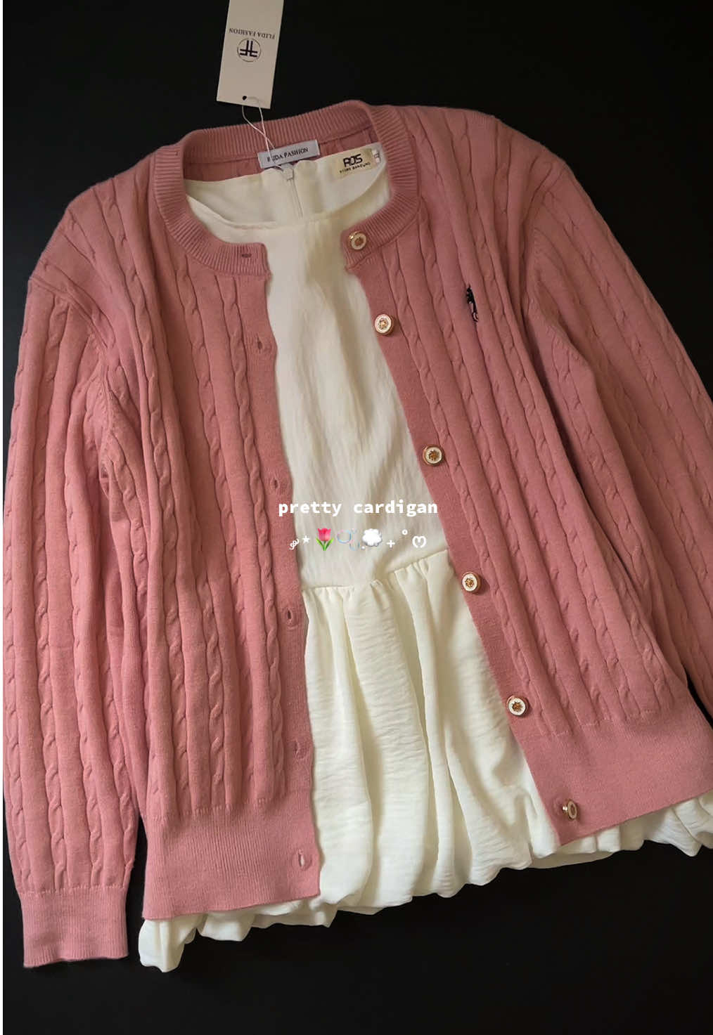 my fav cardigan🫶🏻😍#cardigan #cardiganoutfit #cardiganwanita #cardigankorea #cardiganknit 