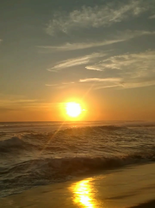Selamanya Cinta #sunset #pantai #pemandangan #pemandanganalam 