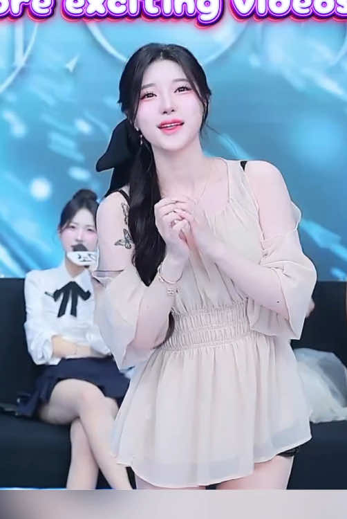 Would you like a Korean girl like this #fyp #korean #jinricp #dance #kpop