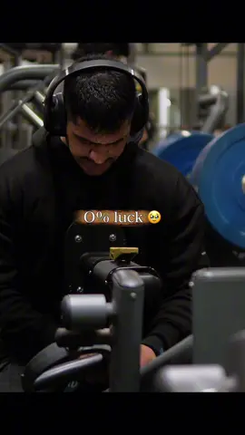 “Dreams don’t work unless you do .”🫠 #fitnessmotivation #tiktok #foryoupage #bydeeera #keepgoing 