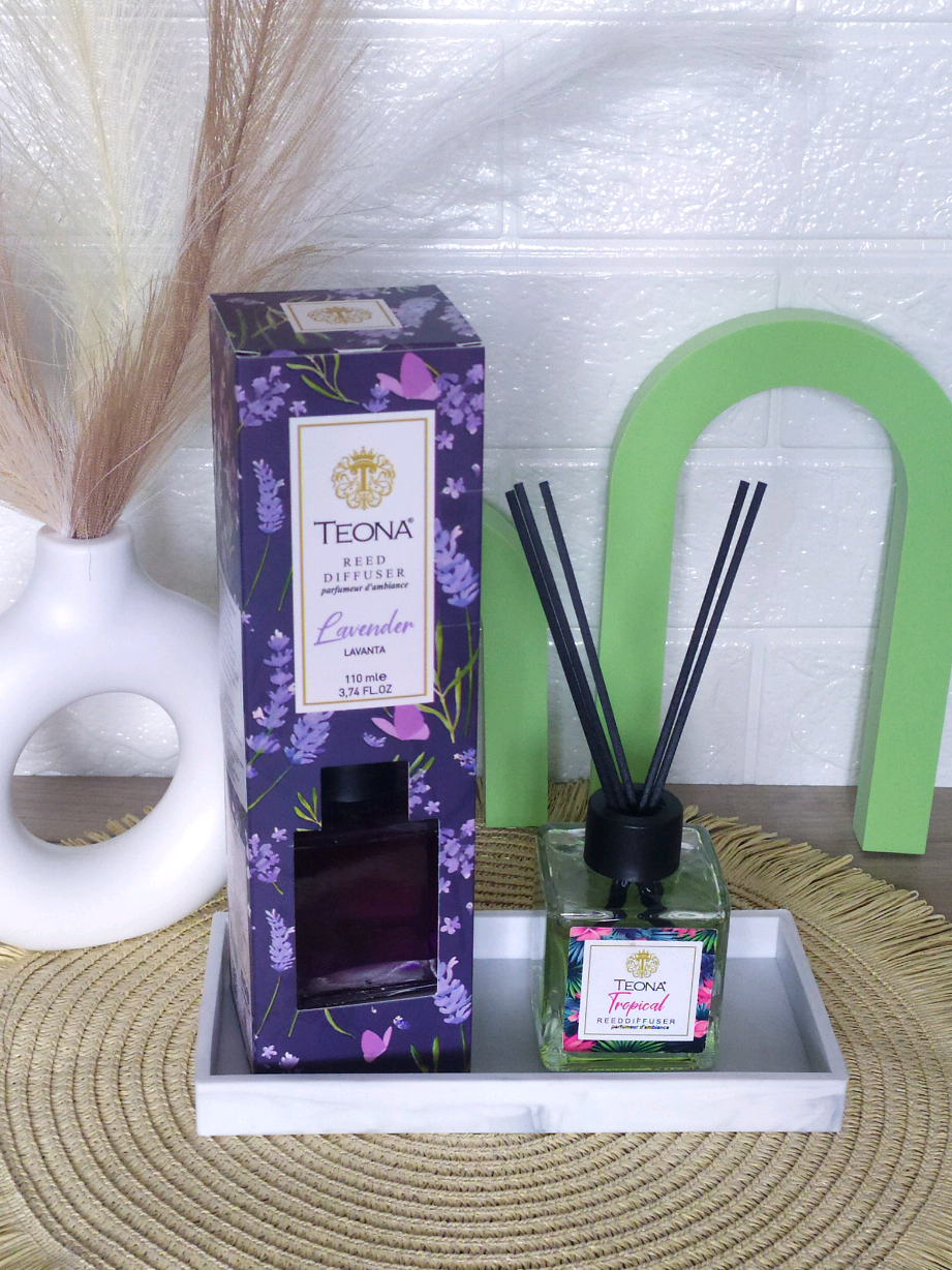 Creează-ți atmosfera perfectă chiar la tine acasă cu odorizantele de cameră cu bețișoare de la @TEONA Romania  💜🪻Lavender Reed Diffuser – liniște, echilibru și calm. 🌴 Tropical Reed Diffuser – energie, vacanță și bună dispoziție. Două universuri olfactive, o singură alegere rafinată. 💫 Tu pe care l-ai alege ?  #Teona #TropicalVibes  #HomeFragrance  #ReedDiffuser #contentcreator     