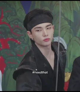 this outfit 🙏🏻 #hyunjin #straykids #skzcode #hhswij3 #fypシ゚ 