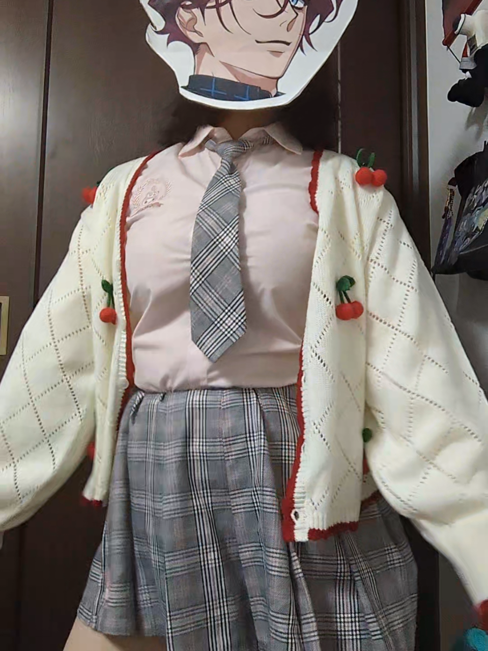 げきかわカーディガン買った！ スカートを折るってことしてみたかったので。 痩せたのにきっつい #踊ってみた #カリスマ 