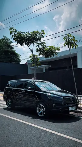🖤🖤🖤 #innova #innovareborn #diesel #storymobil #foryoupage 