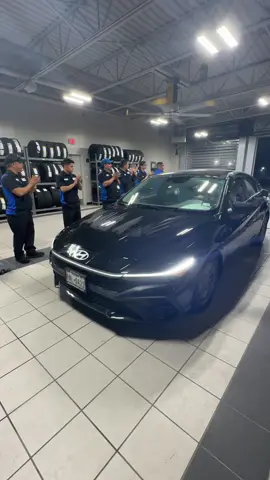 🤩 A new day means new opportunities to serve YOU! From fast and reliable service to helping you drive off in something new, our team is here to make things happen, always with a smile and always with your best interest in mind. You can count on us. ¡ORALE, Laredo! 📍 Laredo, TX – 2420 Jacaman Rd #orale #damechanza