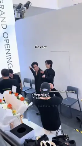private and also secret?🤫🫥🤨#perthsanta #santapp #perthtanapon 
