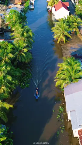 Xuôi dòng theo con nước thênh thang... Huỳnh Phú Tiến #mientay #huynhphutien 