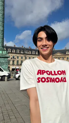 Just came here to say Bonjour from Paris 🪄🇫🇷 See you in a while!  #ValentinoFireflies #ValentinoFirefliesxPEEMWASU #ValentinoGaravani #PEEMWASU #BUSbecauseofyouishine