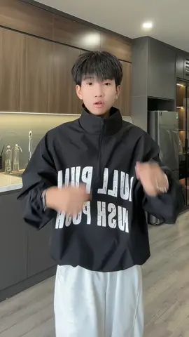 Swt thì đúng hơn , nhưng fom đẹp quá