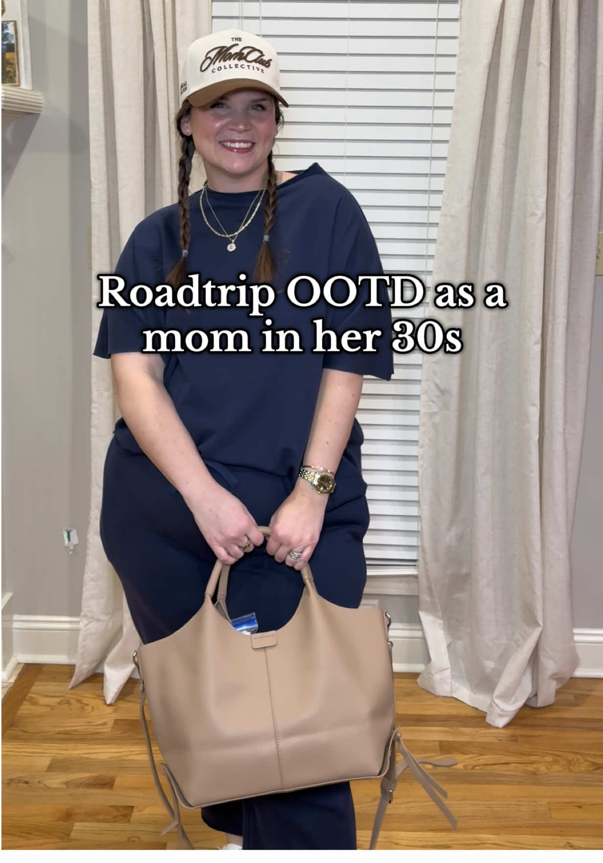 Comfy is a requirement for a roadtrip ootd. #OOTD #roadtripoutfit #comfyootd #outfitinspo #foryoupage 