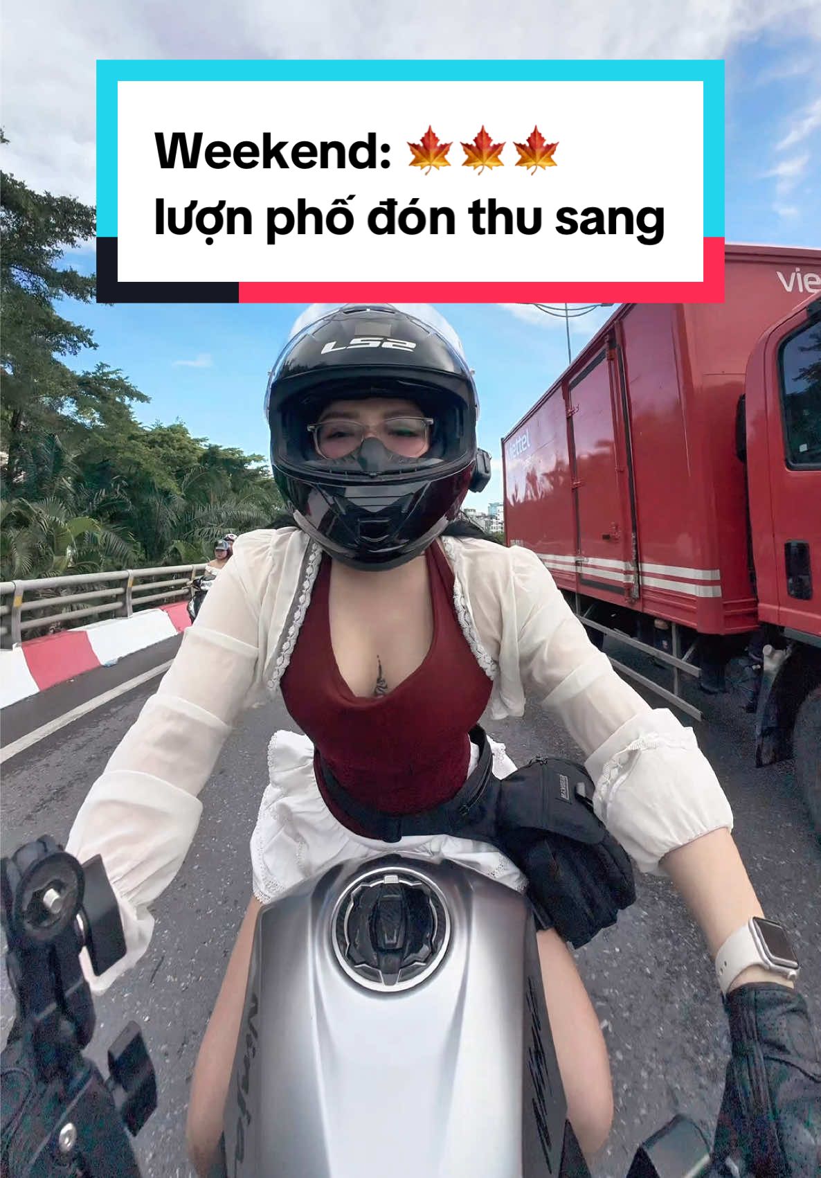 mới lụm được cái áo xinh vl mà mặc chạy hơi nhanh cái gió nó thốc vào hở hết  🫩 #ninja400 #bikergirl #kawasaki #motolife #weekend 