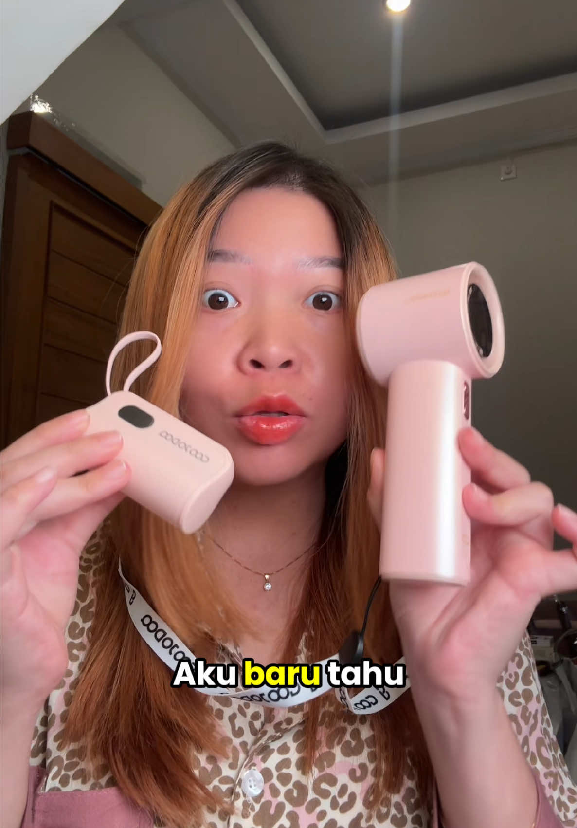 👆🏻KERANJANG KUNING👆🏻 GOOJODOQ SET COMBO KIPAS HANDY FAN GFS001 DAN MINI POWERBANK 5000 MAH 😍 #goojodoqgfs001 #goojodoqminipowerbank #kipasminipowerbank #gfscompetition #goojodoqcuan 