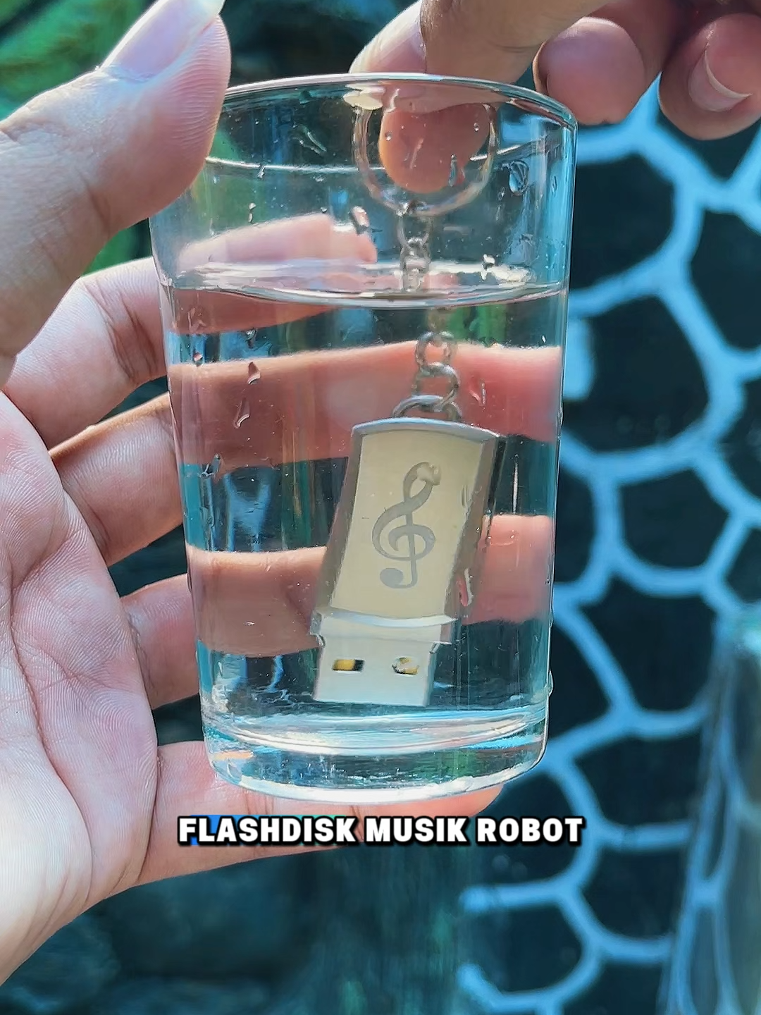 Flashdisk musik menghadirkan kualitas audio jernih untuk pengalaman mendengarkan maksimal. #flashdiskmusik #musikmobil #musikindonesia #flashdiskmusik #flashdiskisilagu