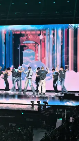 20251004🎀 오늘도 수고했어!! 내일도 마지막 공연 신나게 가자아아아아아!!!! #ZEROBASEONE #ZB1 #제로베이스원 #제베원 #ゼベワン 