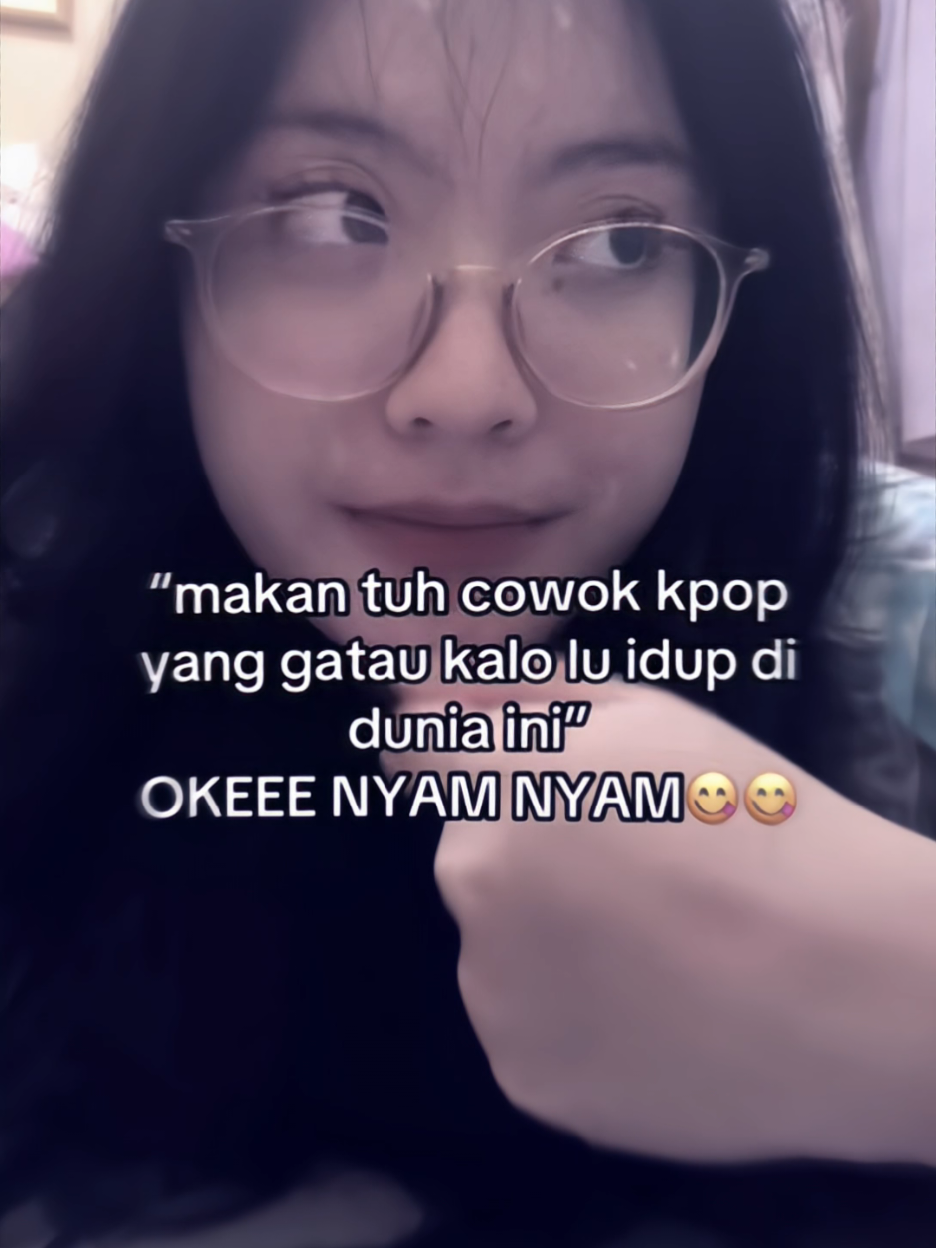 #straykidsstay: nyam nyam😋 #스트레이키즈 #skzstay #bismillahfyp #4upage #fypage 