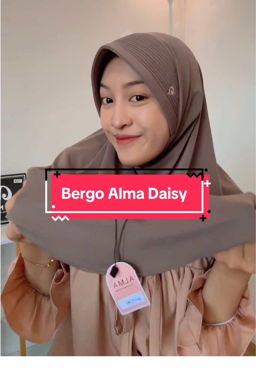 Tenang aja Sekarang Alma Hijab punya produk Daisy solusi buat kalian yang punya masalah hijab suka geser #promoseruweekend #hijab #reallife #bergodaily #bergoalma 