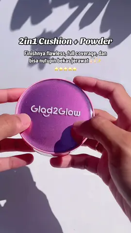 2in1 Cushion + Powder Glad2Glow Cushion terbaru yang lagi viral karena hasilnya flawless, full coverage, dan bisa nutupin bekas jerawat tanpa crack! 😍 • Teksturnya ringan banget di kulit • Nggak bikin dempul walau coverage tinggi • Hasil akhir soft matte tapi tetap glowing natural • Cocok buat semua jenis kulit — dari berminyak sampai sensitif Udah banyak yang bilang ini cushion sekaligus powder terbaik di harga segini! Pakai pagi, tetap stay glowing sampai malam 💅✨ #glad2glow #cushion #cushion2in1 #powder 