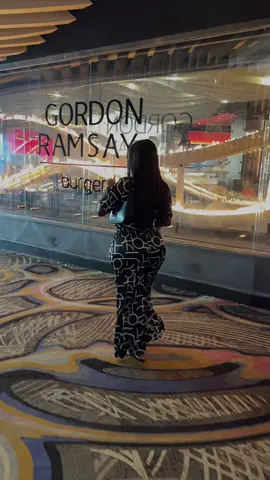 From watching the @Gordon Ramsay  on Netflix in Zimbabwe to visiting his Restaurant in Vegas ! Dream come true ! The 30hr flight was definitely worth it ! @Ngon these vacay outfits ate 👌