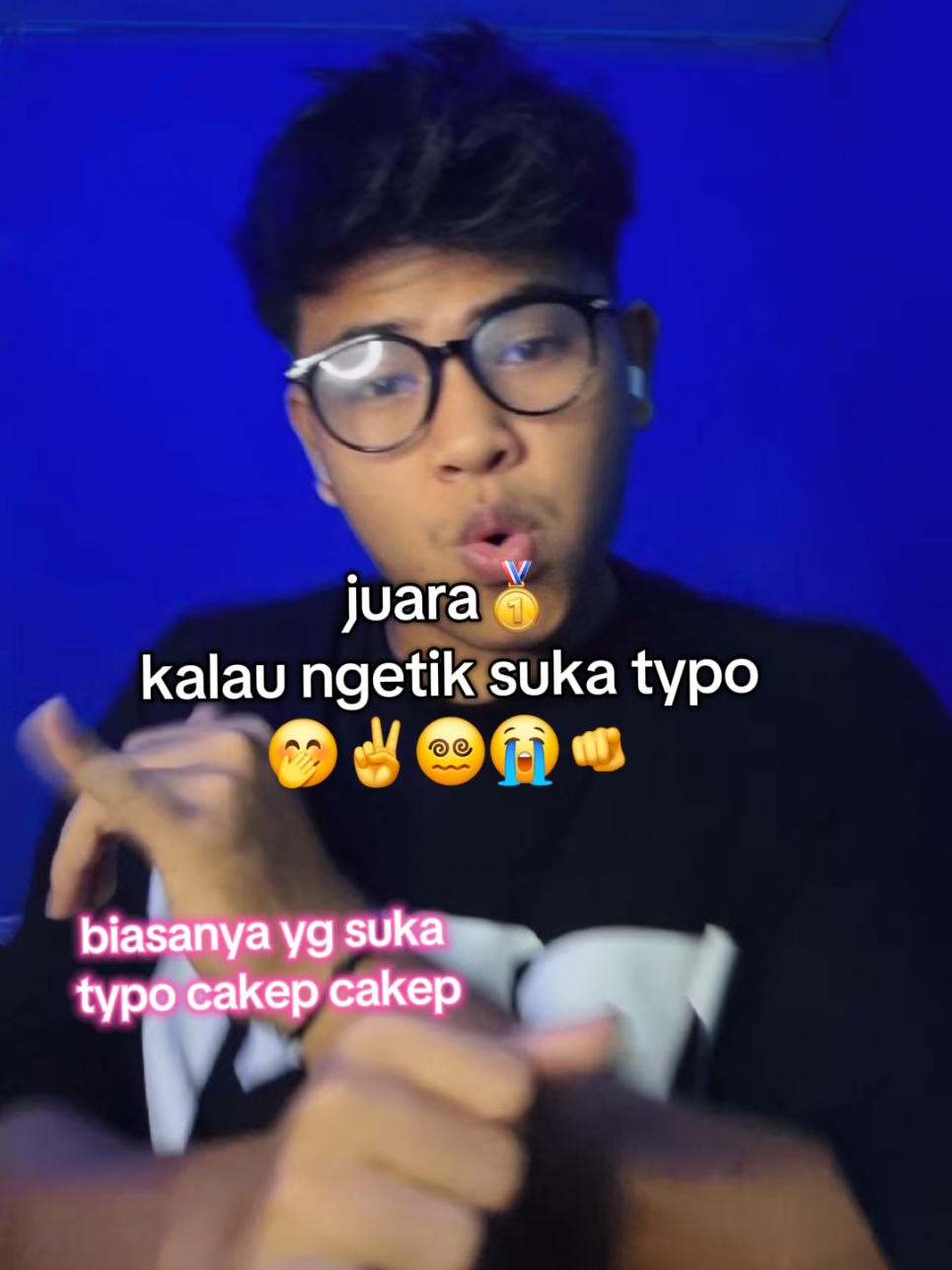 ✌️