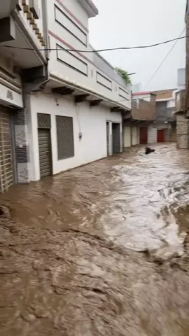 high flood 😭#Storm2025 #StayStrong #PrayForAll #FloodDisaster 