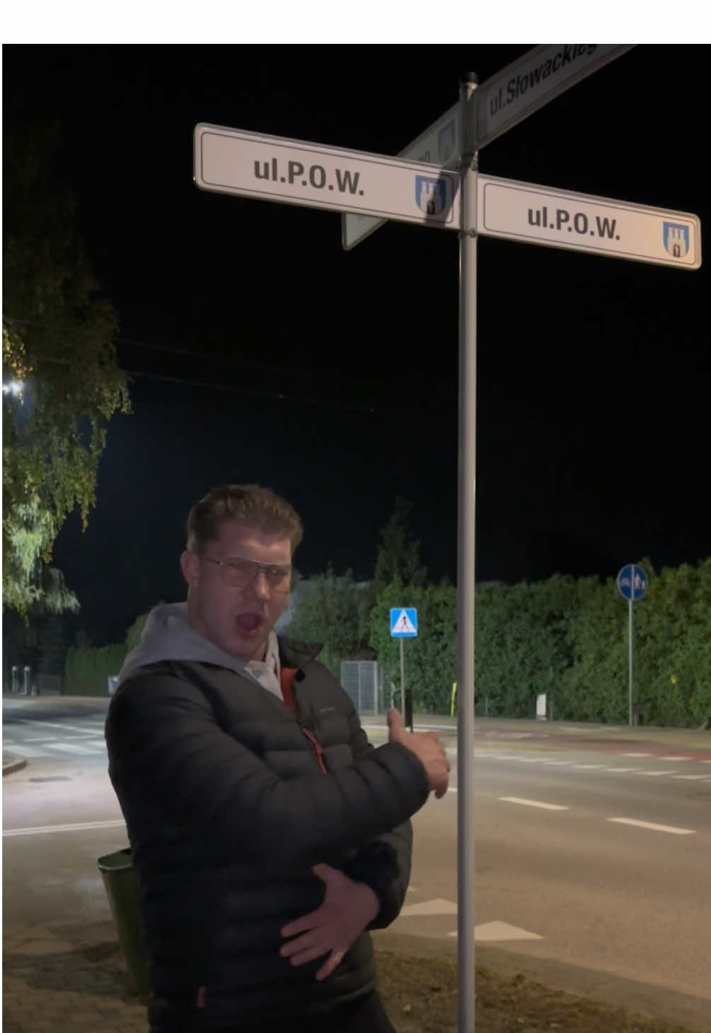 pow pow pow na ulicy pow pow @dajczmanhubert @fagata  #śmieszne #polska #viral #fyp #dc 