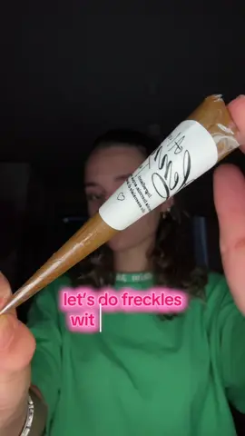 Henné from @Alice Henna Tales 