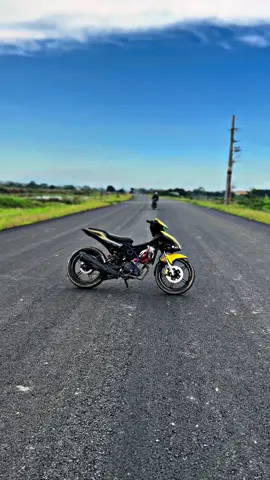 Cái xe bị sao ý #xuhuong #ex150độkiểng #xedovietnam🇻🇳❤ #yamaha #độkiểng 