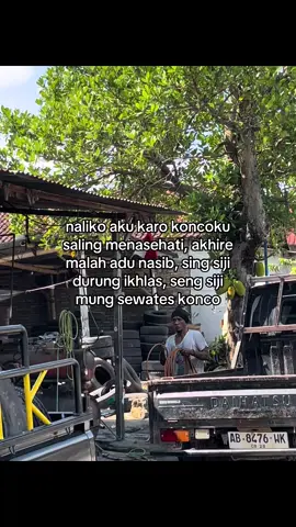 free order seluruh jogja kita ready : 1. BAN VULKANISIR 2. BAN BEKAS 3. BAN BARU SEGALA MERK + SEGALA UKURAN kita ready monggo poro sopir lan juragan untuk lokasi 📍: UJANG BAN Jl. Ringroad Selatan, Tanjung, Bangunharjo, Kec. Sewon, Kota Yogyakarta, Daerah Istimewa Yogyakarta #banvulkanisir #jualbeliban #galaubrutal🥀 #sadvibes #lavoraofficial 