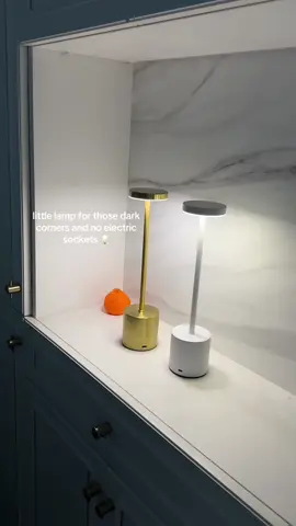 Perfect rechargeable light, create a bit of warmth around your home, and get ready for those dark winter evenings #lamp #light #usblight #rechargeable #ledlight 