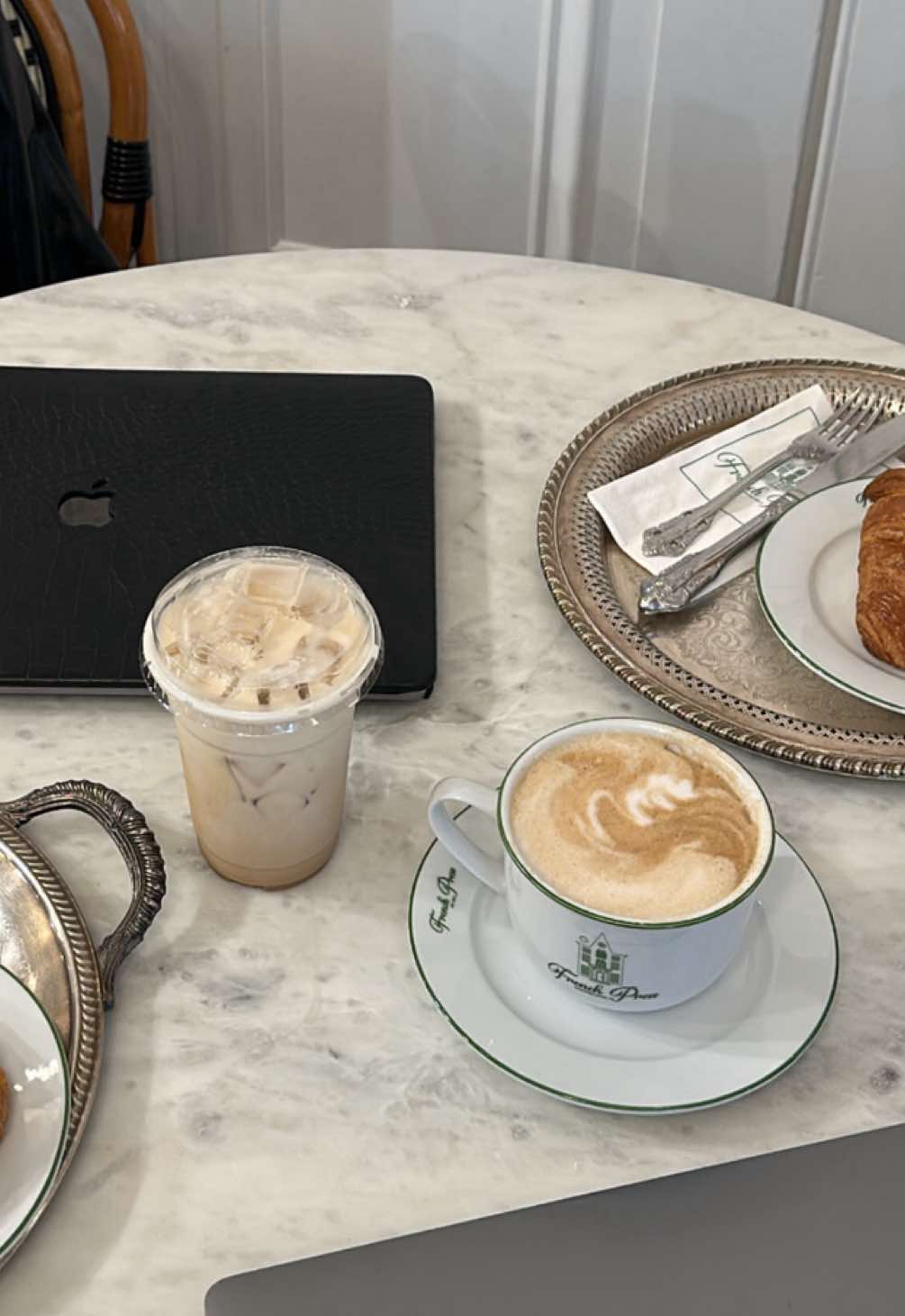 for all my phillies girls….. listen UPPPPPP. #redoctober #phillies #fightins #philly #fashionfinds 