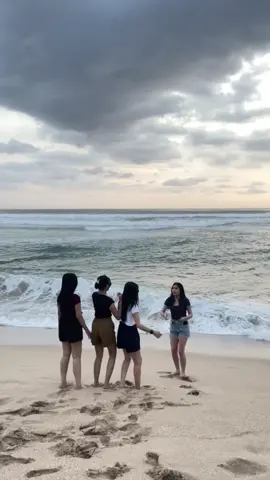 👯‍♀️👯‍♀️#promoseruweekend #fypシ゚ #4u #fyppppppppppppppppppppppp #berempat 