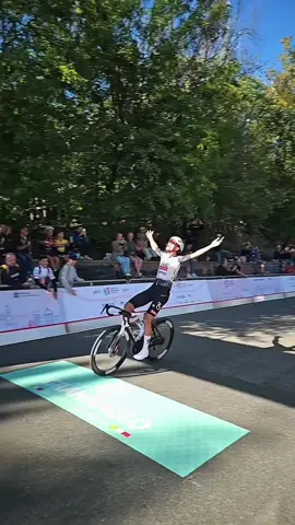 ISAAC DEL TORO 🏆 #winner #giro DELL'EMILIA #cycling #ciclismo #italy 
