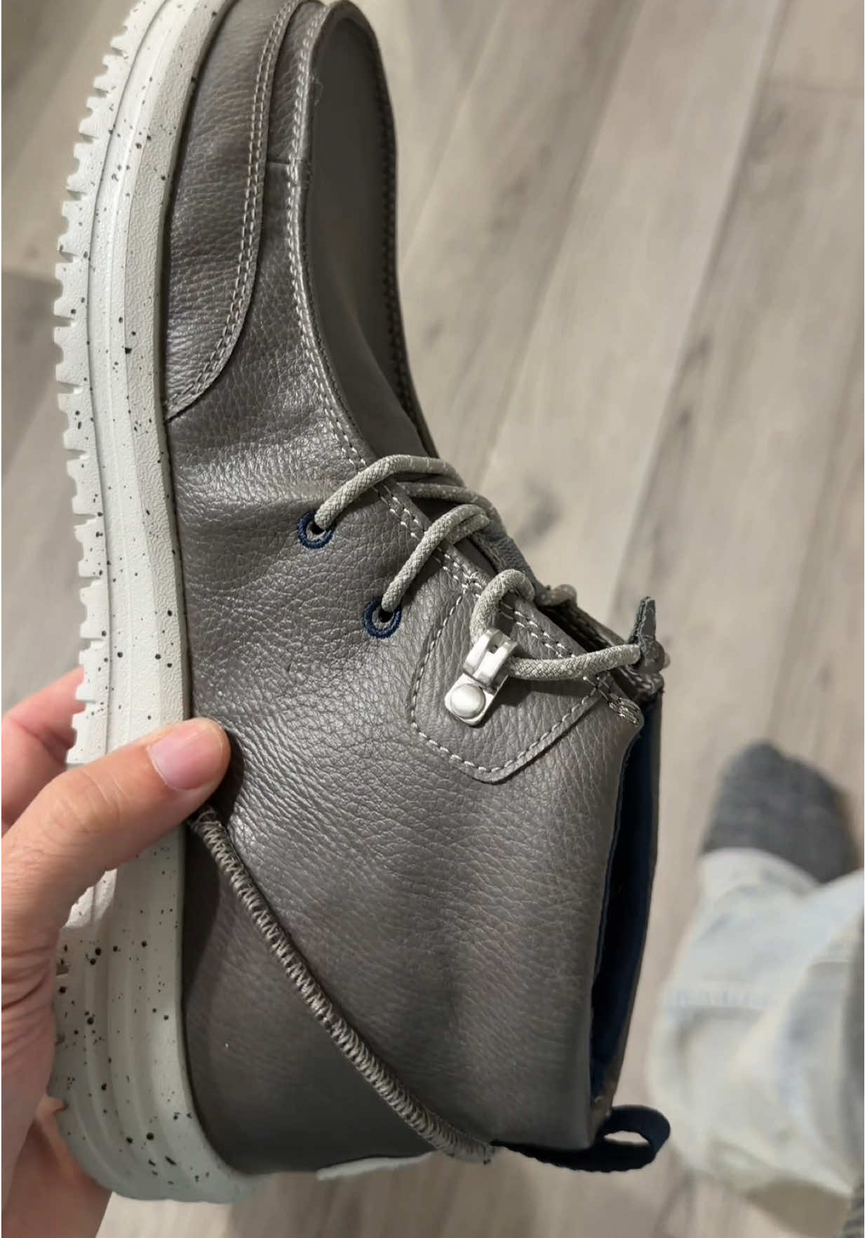 HEYDUDE Bradley Chukka Classic Comfortable Slip on Boots @HeyDude #tiktokshopcreatorpicks #tiktokshopfalldealsforyou #tiktokshopcybermonday #tiktokshopblackfriday #falldealsforyou 