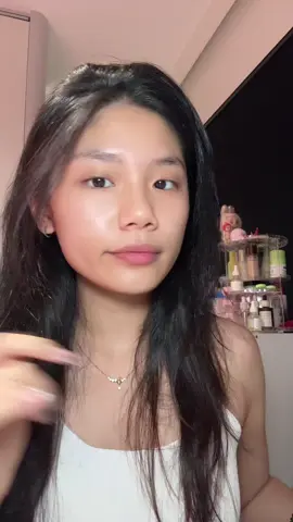 this helps hydrate skin layers UP TO 144 HOURS ‼️‼️  my skin my not be perfect but all i know is i’m never getting dry flaky skin again 😜😜 @medicube_SG my lifesaver ❤️❤️ don’t trust ⁉️ go and try it for yourself and let me know ! hehe  . . #medicube #medicubeskincare #hyaluronicacid #createtowin 