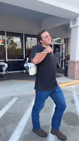 would you believe me if i told you he begged me to do this trend👀👀 he’s the best and i’m still laughing hahahahaha #mymanmymanmyman #loml 