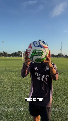 The movement from the ball is different than a regular ball 😳 is this gonna be a problem? Jabulani 2.0??😳🔥 #trionda #worldcup #fifa #fyp #Soccer 