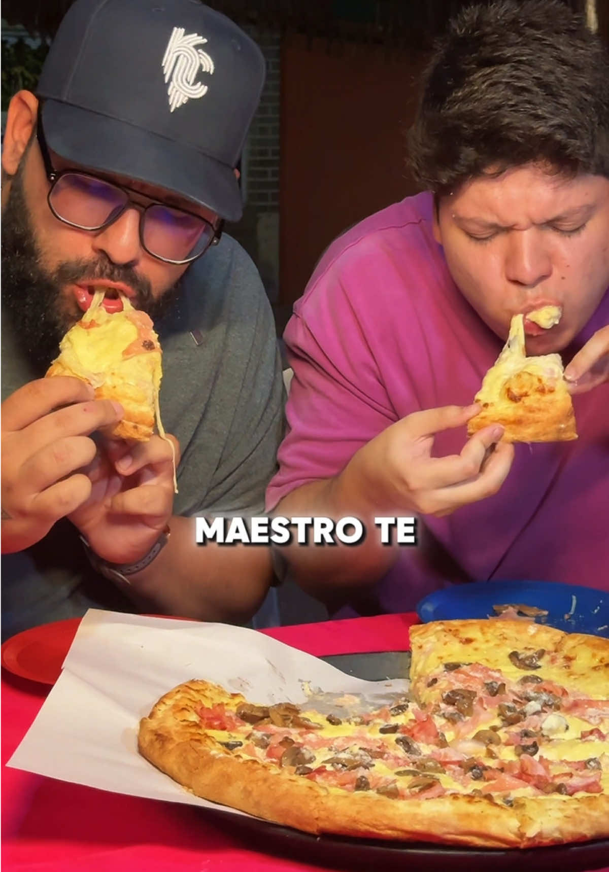 NUESTRA PIZZA CARBONARA 😮‍💨 Full queso, jamón, tocineta y champiñones 🤤 #promociones #maracaibocity #pizzatime #venezuela #pizzas 