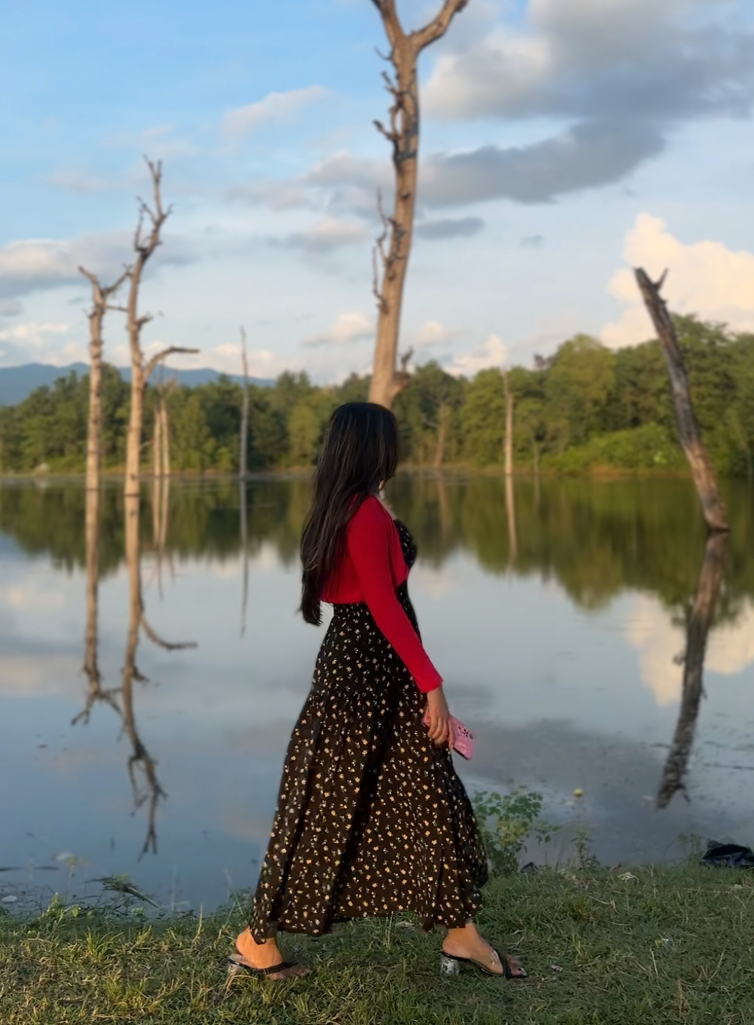 Nature 🌷🩷@सुजिता क्षेत्री🦋 @miss.sapkota6 #fypシ #smiley #pure_hearts💙 #growmyaccount #creatorsearchinsights 